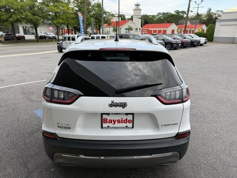 Used 2019 Jeep Cherokee Limited image 7