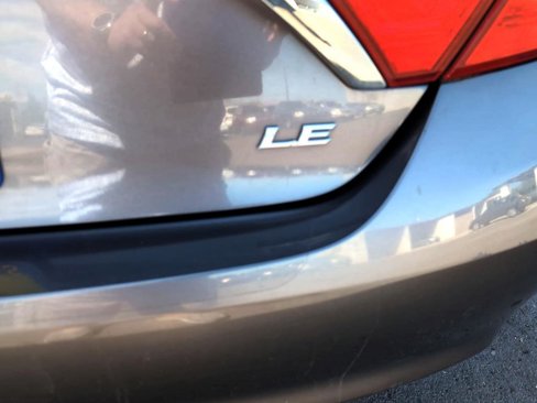 Used 2015 Toyota Camry LE image 31