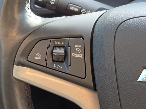Certified 2022 Chevrolet Trax LT w/ LT Convenience Package image 9