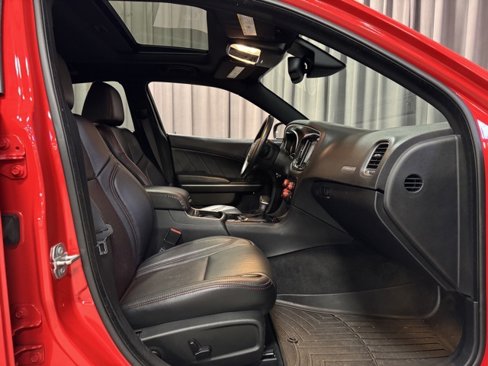 Used 2015 Dodge Charger SXT w/ Premium Group image 7