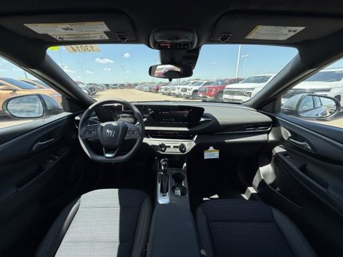 New 2025 Buick Envista Preferred image 19