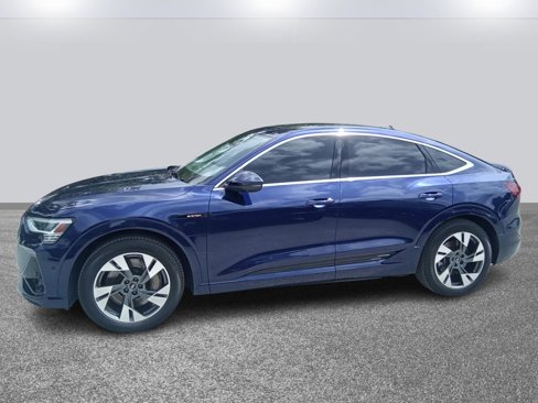 Certified 2022 Audi e-tron Premium Plus w/ Premium Plus Package image 3