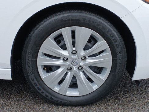 Used 2023 Nissan Sentra S image 33