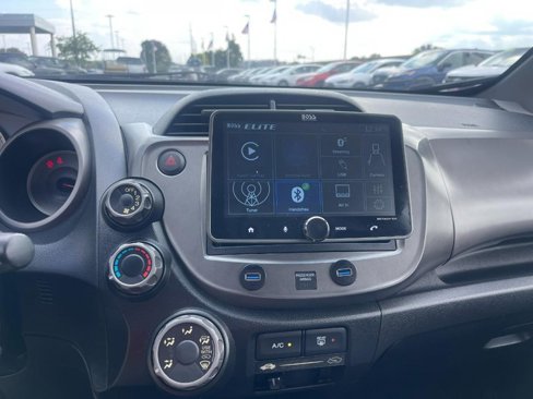 Used 2010 Honda Fit image 18