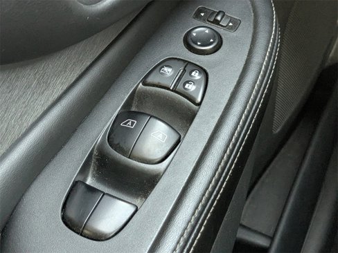 Used 2019 Nissan Murano SV w/ Premium Package image 27