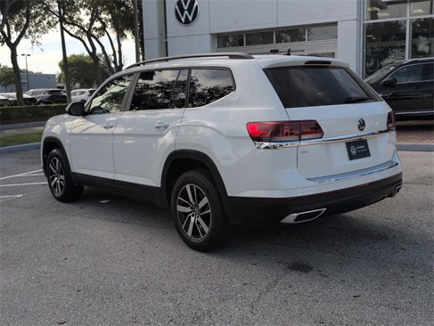 Certified 2023 Volkswagen Atlas SE image 10