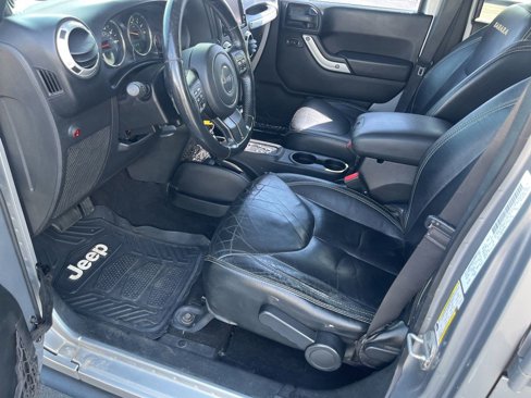 Used 2014 Jeep Wrangler Unlimited Sahara w/ Max Tow Package image 13
