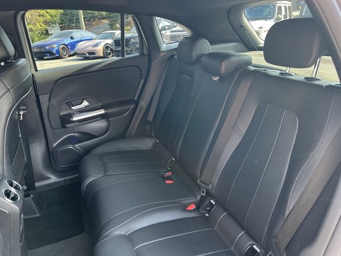 Used 2021 Mercedes-Benz GLA 250 w/ Premium Package image 28