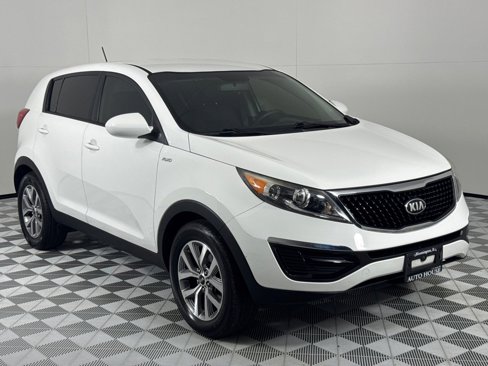 Used 2016 Kia Sportage LX image 3