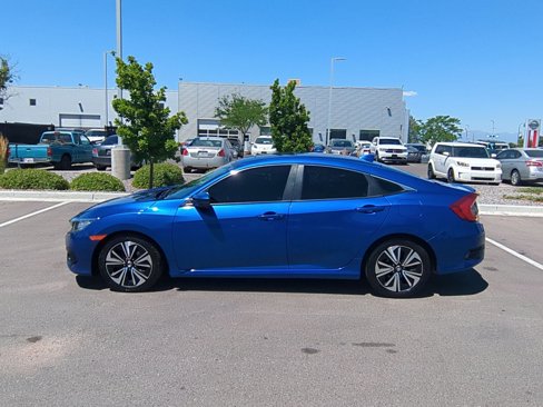 Used 2018 Honda Civic EX-T image 9