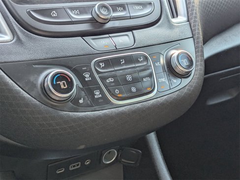 Used 2024 Chevrolet Malibu LT image 23