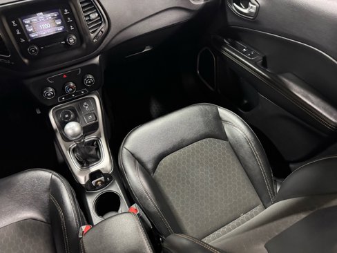 Used 2018 Jeep Compass Latitude w/ Cold Weather Group image 50