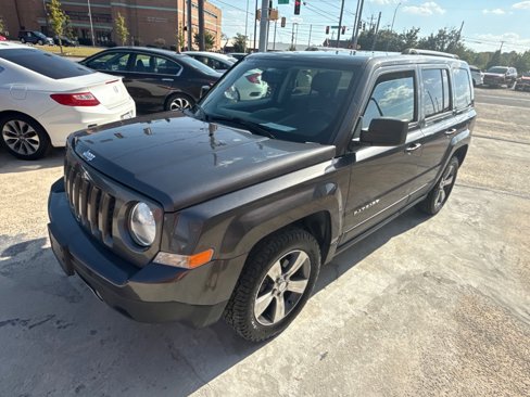 Used 2016 Jeep Patriot High Altitude image 1