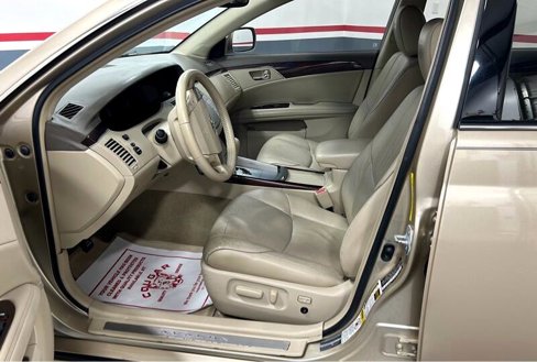 Used 2010 Toyota Avalon image 7