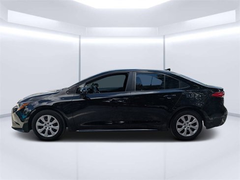 Used 2024 Toyota Corolla LE image 6