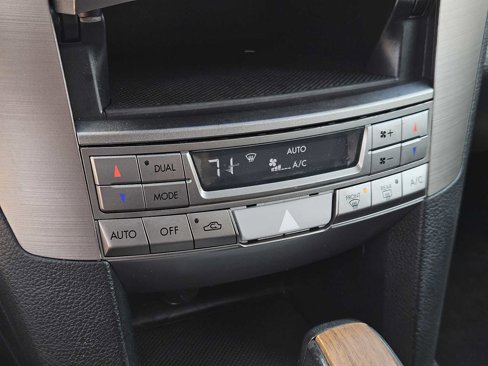 Used 2014 Subaru Outback 2.5i Limited image 19