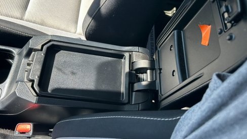 Used 2018 Toyota RAV4 XLE image 23