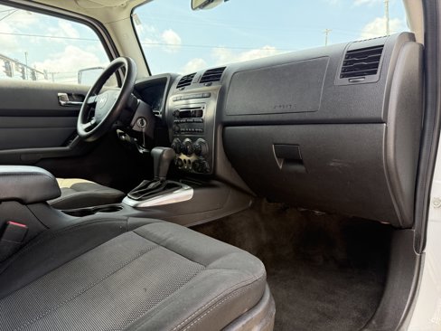 Used 2009 HUMMER H3 image 16