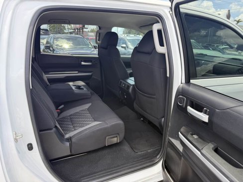 Used 2018 Toyota Tundra SR5 image 23