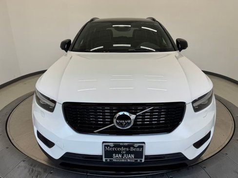 Used 2019 Volvo XC40 T5 R-Design image 12