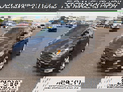 Used 2016 Ford Fusion SE image 9