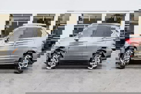 Used 2018 BMW X5 sDrive35i image 12