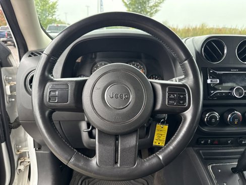Used 2014 Jeep Patriot Latitude image 16