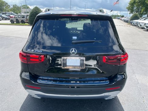 Certified 2024 Mercedes-Benz GLB 250 w/ Driver Assistance Package image 7