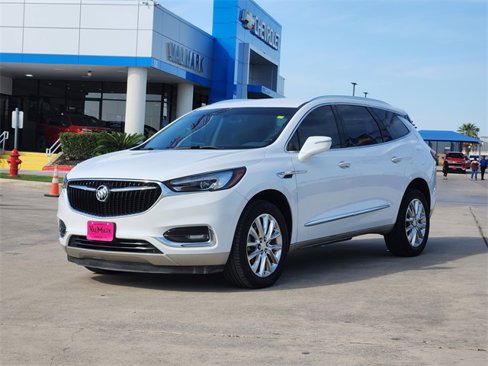 Used 2020 Buick Enclave Essence w/ Sound and Sites Package image 3