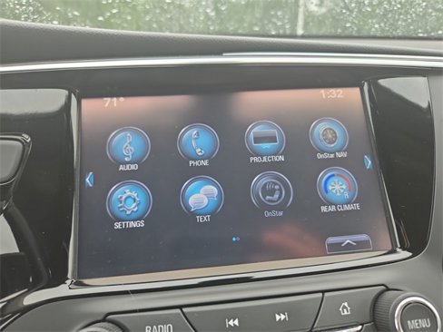 Used 2019 Buick Envision Premium image 16