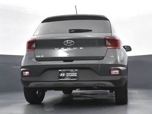 Certified 2024 Hyundai Venue SEL image 24