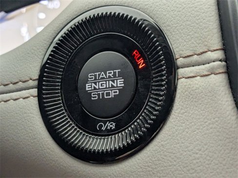 Used 2022 Jeep Compass Limited image 23