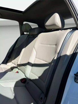 Used 2015 Volkswagen Golf TDI SE image 19