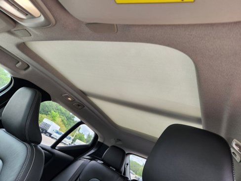 New 2025 Volvo XC40 B5 Core w/ Climate Package image 24