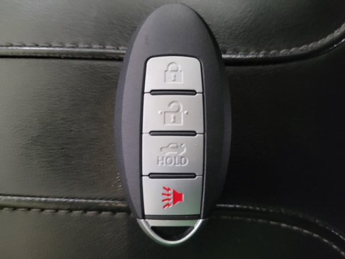 Used 2018 Nissan Rogue Sport SV image 32