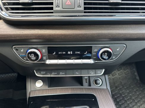 Used 2024 Audi Q5 2.0T Premium Plus w/ Premium Plus Package image 23