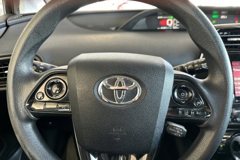 Used 2022 Toyota Prius L Eco image 20