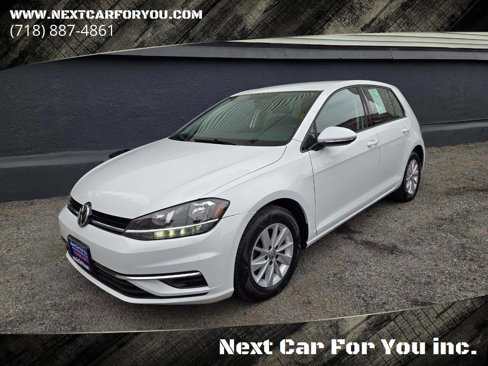 Used 2018 Volkswagen Golf S image 1