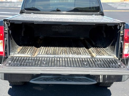 Used 2012 Nissan Frontier S image 7