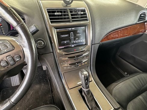 Used 2013 Lincoln MKX AWD image 21