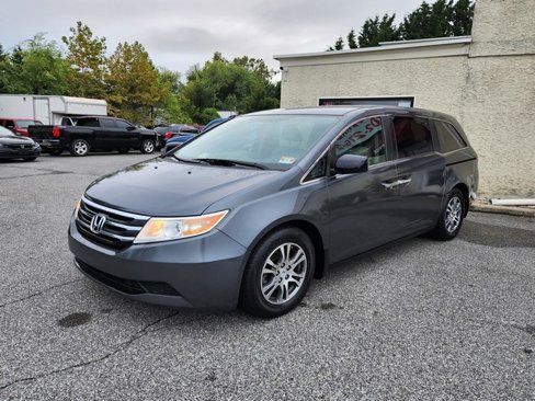 Used 2013 Honda Odyssey EX image 3