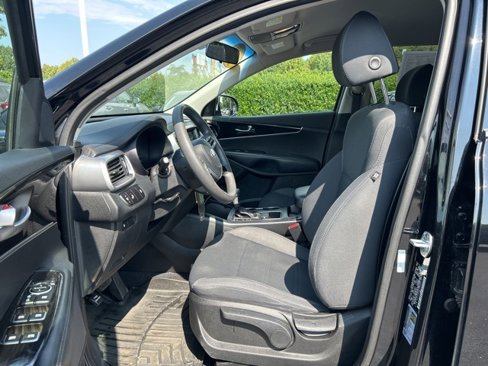 Used 2019 Kia Sorento LX image 14