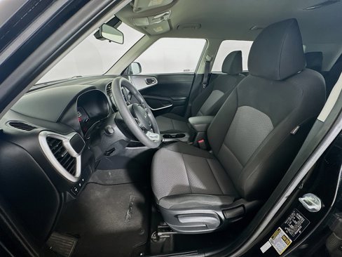 Used 2024 Kia Soul LX w/ Option Group 015 image 13