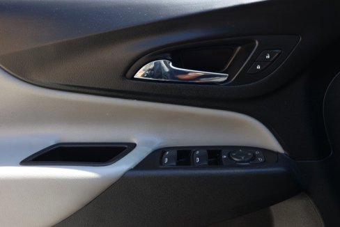 Used 2021 Chevrolet Equinox LS image 19