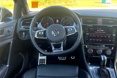 Used 2020 Volkswagen GTI SE image 6