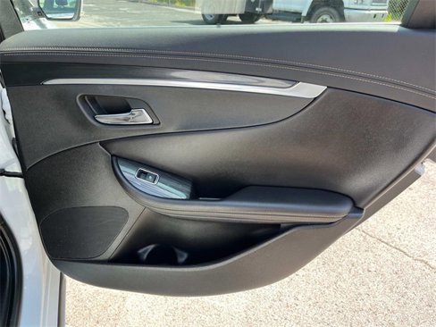 Used 2020 Chevrolet Impala LT w/ LT Convenience Package image 21
