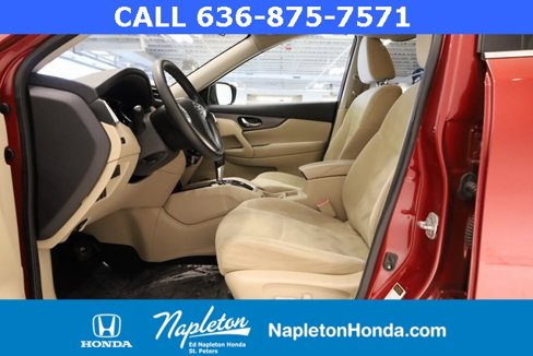 Used 2016 Nissan Rogue SV w/ SV Moonroof Package image 9