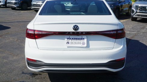 New 2025 Volkswagen Jetta Sport image 4