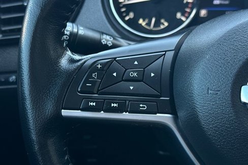 Used 2021 Nissan Rogue Sport SV image 30