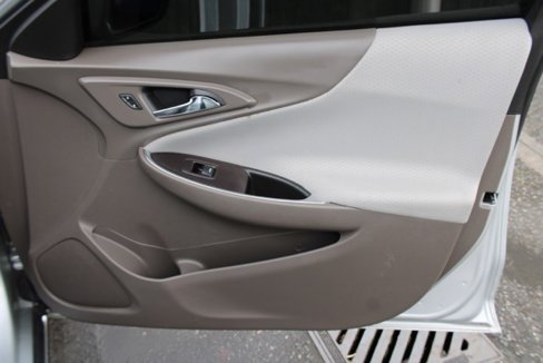 Used 2020 Chevrolet Malibu LT image 28